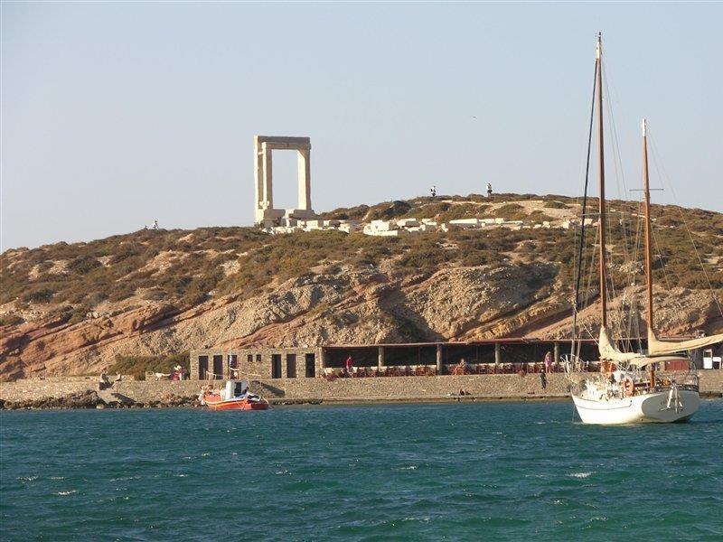 Avra Pension Naxos City Экстерьер фото